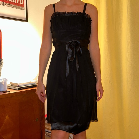 Black dress with tule - Picture 3 of 3